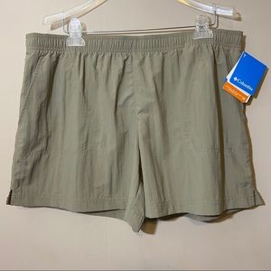 🦊NWT Columbia shorts size extra large